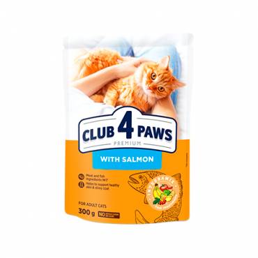 CLUB 4 PAWS Premium "With Salmon". Сomplete dry pet food for adult cats